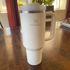 Stanley 40oz The Quencher H2.0 FlowState™ Tumbler Cream